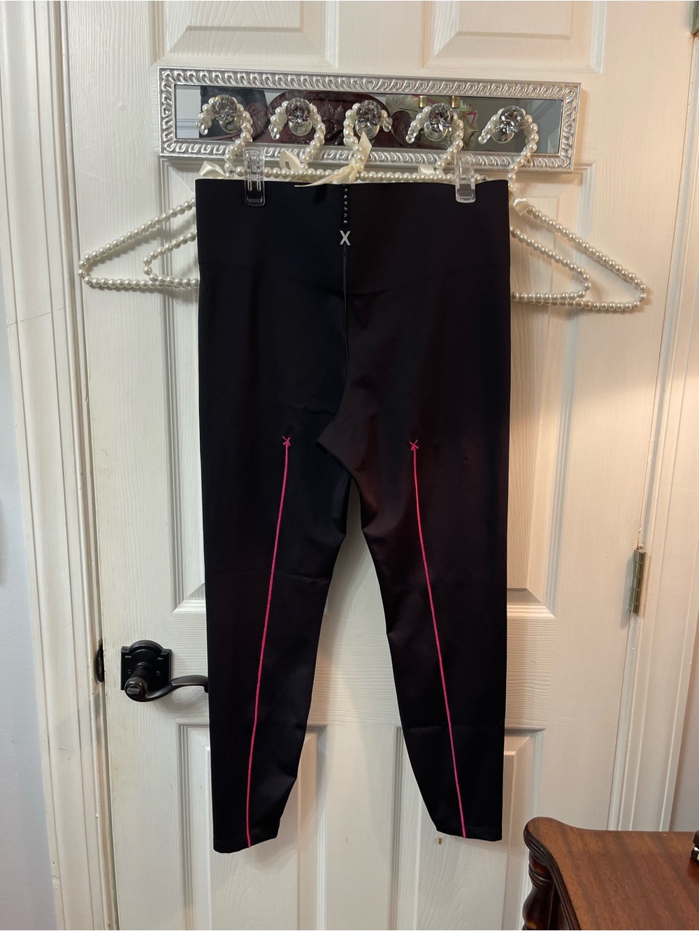 Savage X Fenty Black Leggings with Pink